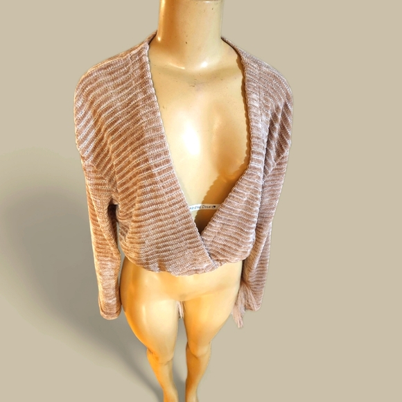 Sweater - Picture 4 of 4